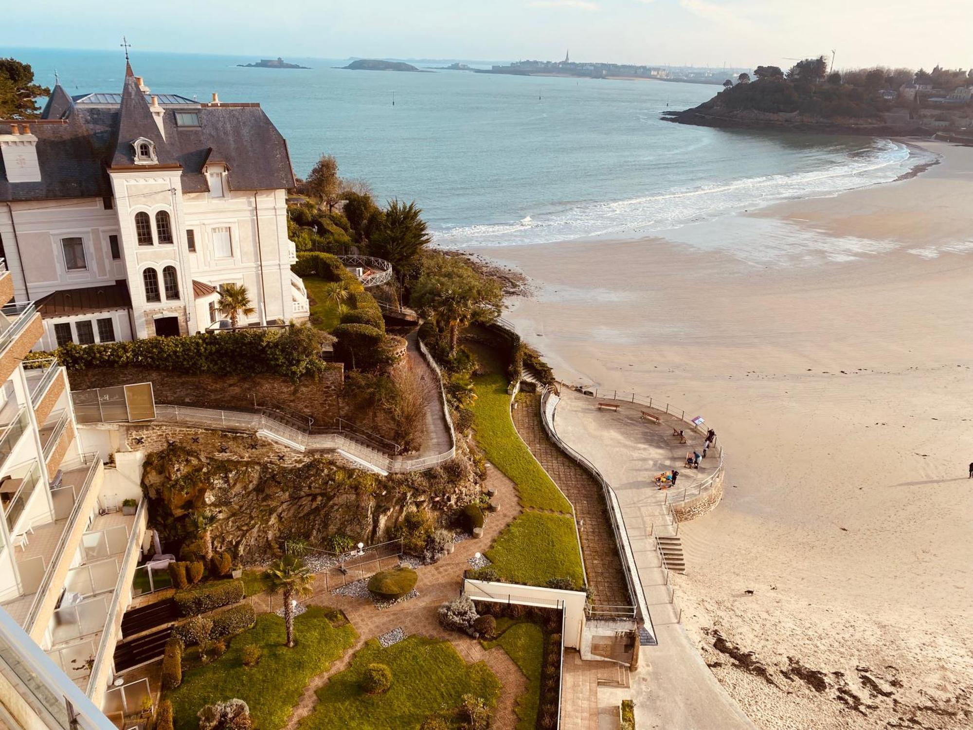 Le Crystal Dinard
